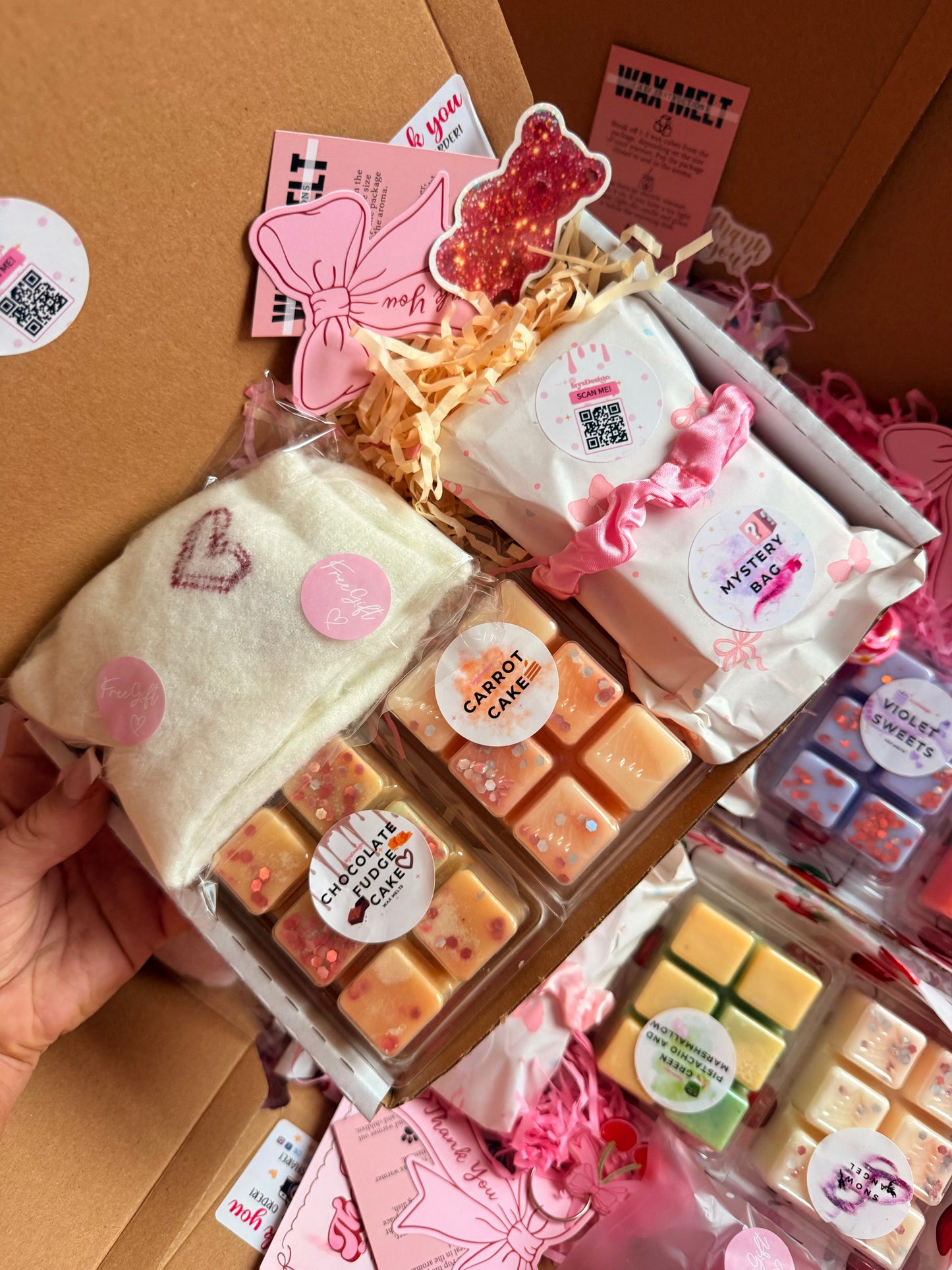 £10 BOX OFFER