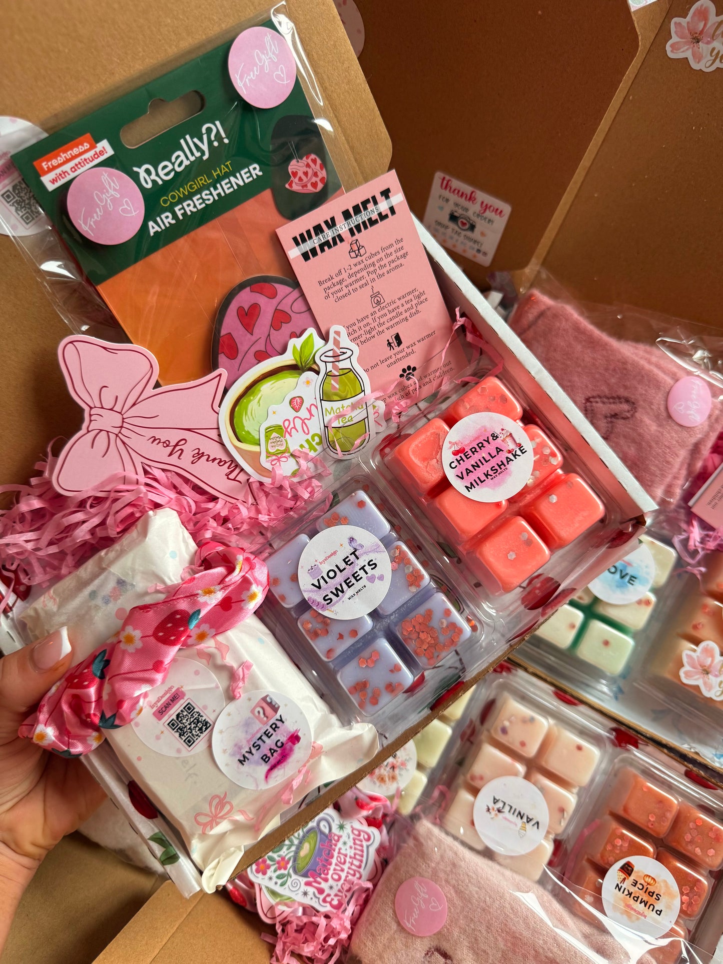 £10 BOX OFFER