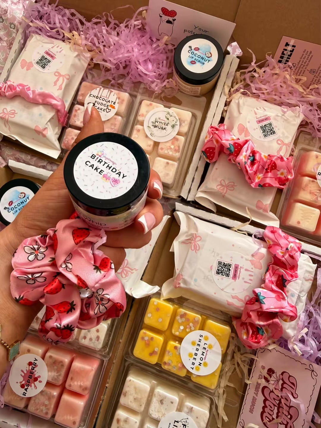 £10 BOX OFFER