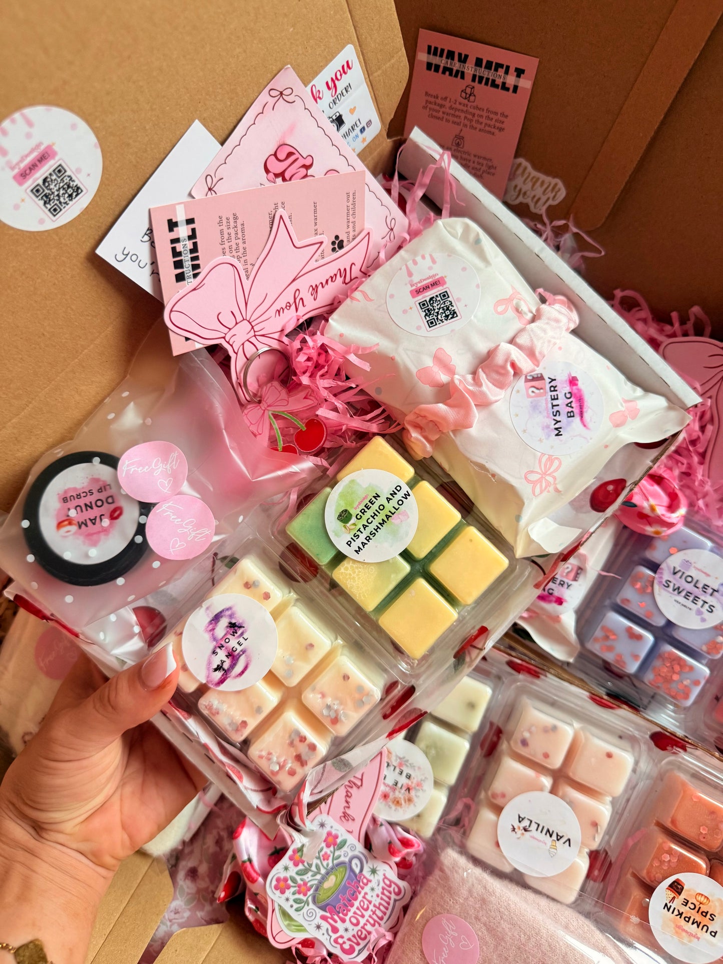 £10 BOX OFFER